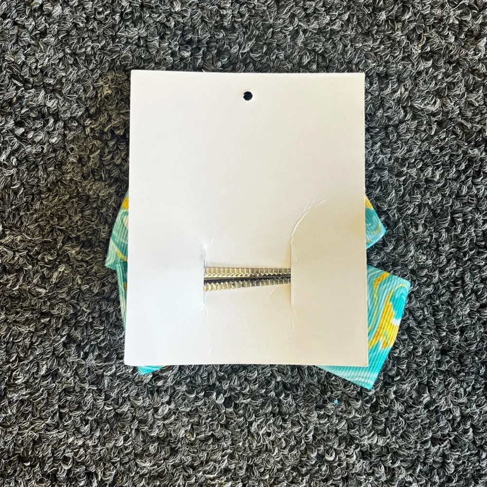 Hair Clips - Picture 10 of 12